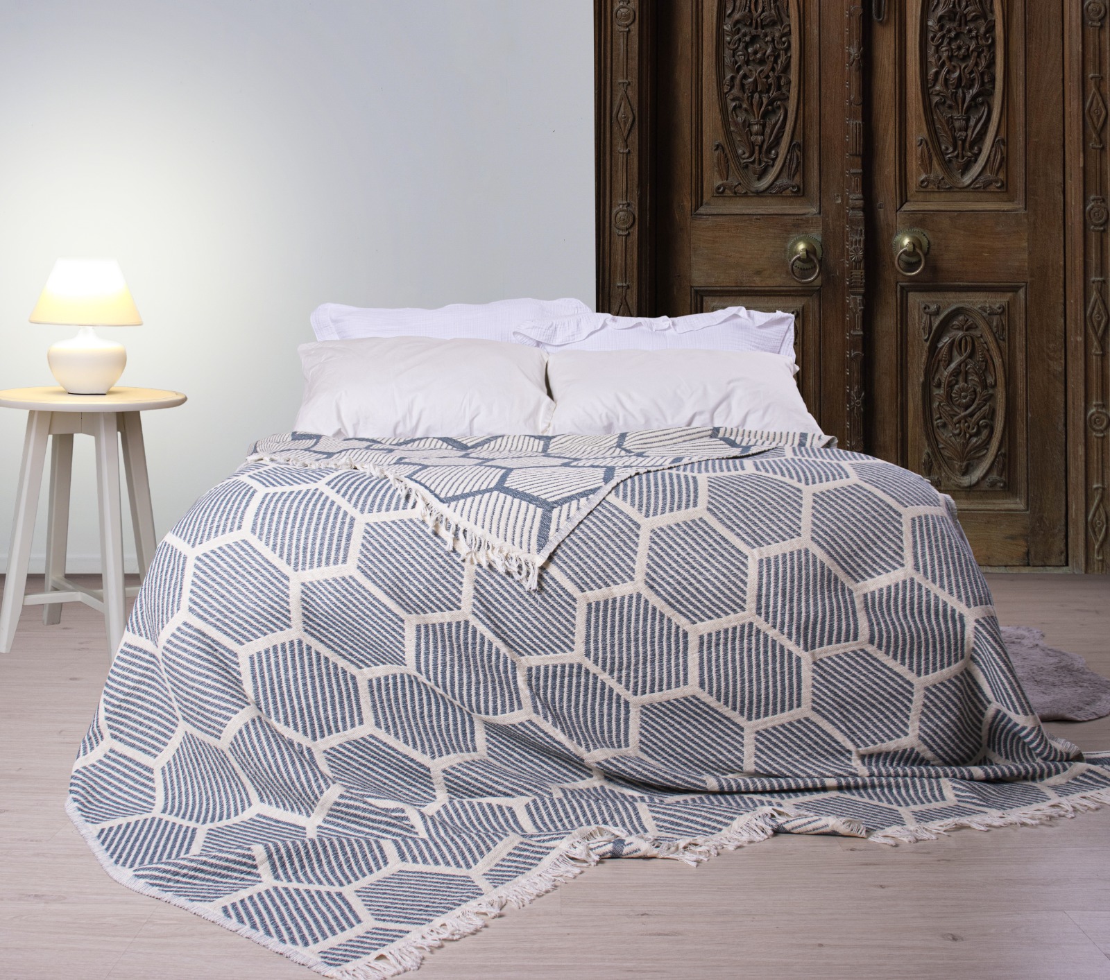 Hexagon XL Throw